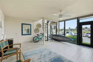 803 River Point Dr, Naples, FL 34102 - Photo 15