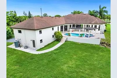 1361 Golden Gate Blvd W, Naples, FL 34120 - Photo 3