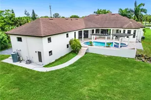 1361 Golden Gate Blvd W, Naples, FL 34120 - Photo 3