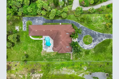 1361 Golden Gate Blvd W, Naples, FL 34120 - Photo 5