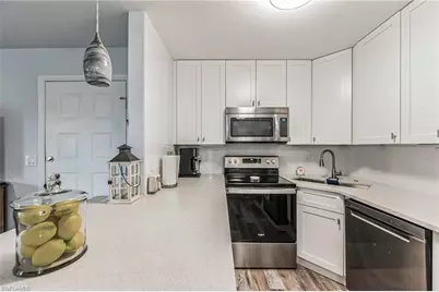 8081 S Woods Cir #10, Fort Myers, FL 33919 - Photo 21