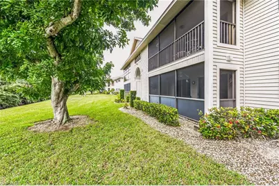 8081 S Woods Cir #10, Fort Myers, FL 33919 - Photo 17