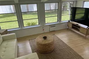 1220 Embassy Ln, Naples, FL 34104 - Photo 5