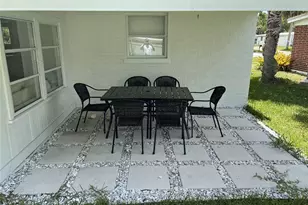1220 Embassy Ln, Naples, FL 34104 - Photo 9