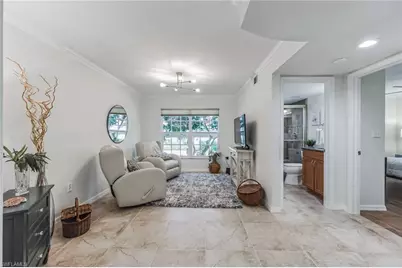 5633 Turtle Bay Dr #37, Naples, FL 34108 - Photo 5