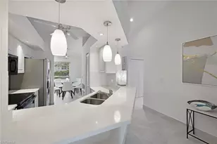 881 Gulf Pavilion Dr, Naples, FL 34108 - Photo 7