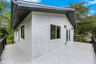605 12th Ave NE, Naples, FL 34120 - Photo 17