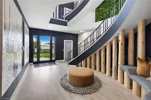 18 Pelican St E, Naples, FL 34113 - Photo 5