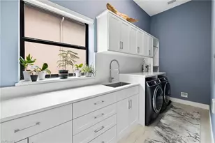 18 Pelican St E, Naples, FL 34113 - Photo 27