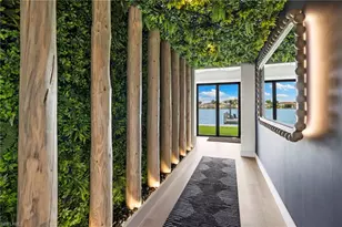 18 Pelican St E, Naples, FL 34113 - Photo 7