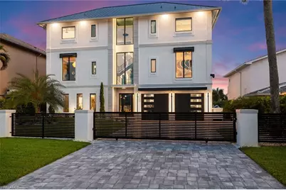 18 Pelican St E, Naples, FL 34113 - Photo 1