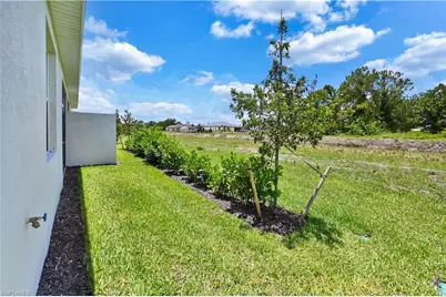 20545 Hazelnut Ct S, Lehigh Acres, FL 33976 - Photo 31