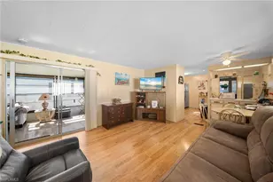 455 Cape Florida Way, Naples, FL 34104 - Photo 9