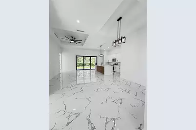 904 W 10th St, Lehigh Acres, FL 33972 - Photo 13
