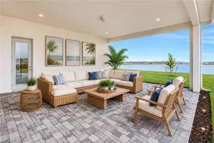 8541 Oceana Wy, Naples, FL 34114 - Photo 1