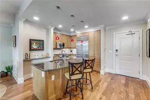 9123 Strada Pl, Naples, FL 34108 - Photo 9
