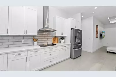 569 Desoto Blvd S, Naples, FL 34117 - Photo 11