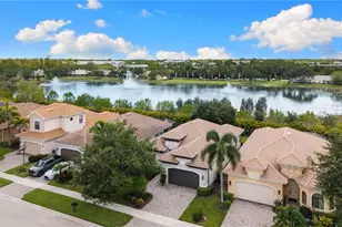 1406 Serrano Cir, Naples, FL 34105 - Photo 3