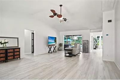 2667 River Reach Dr, Naples, FL 34104 - Photo 5