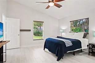 2667 River Reach Dr, Naples, FL 34104 - Photo 23