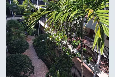 1400 Gulf Shore Blvd N #310, Naples, FL 34102 - Photo 3