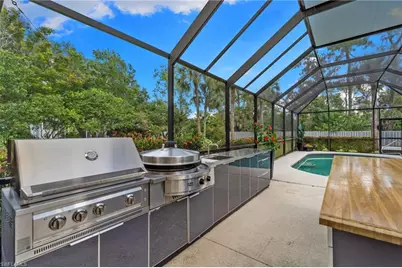 201 Perkins Dr, Naples, FL 34119 - Photo 37