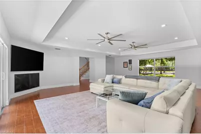 201 Perkins Dr, Naples, FL 34119 - Photo 17