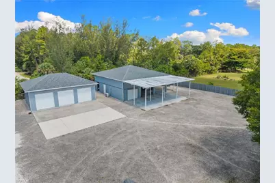 201 Perkins Dr, Naples, FL 34119 - Photo 41