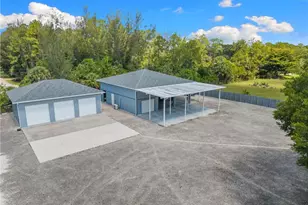 201 Perkins Dr, Naples, FL 34119 - Photo 41