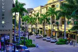 559 Beachwalk Cir, Naples, FL 34108 - Photo 37