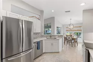 832 Carrick Bend Cir, Naples, FL 34110 - Photo 11