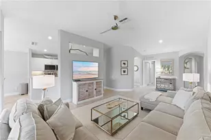 832 Carrick Bend Cir, Naples, FL 34110 - Photo 9