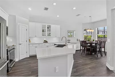6062 Divot Ct, Naples, FL 34113 - Photo 9