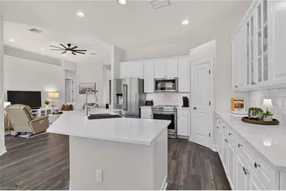 6062 Divot Ct, Naples, FL 34113 - Photo 11