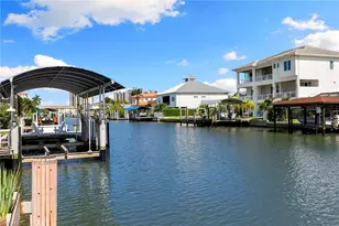 357 Egret Ave, Naples, FL 34108 - Photo 17