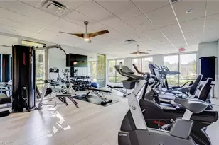 555 Park Shore Dr, Naples, FL 34103 - Photo 29
