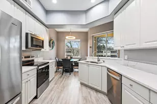 6021 Jonathans Bay Cir, Fort Myers, FL 33908 - Photo 5