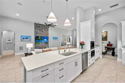 14726 Reserve Ln, Naples, FL 34109 - Photo 13