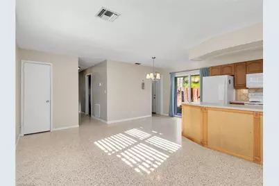 800 102nd Ave N, Naples, FL 34108 - Photo 9