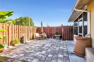 800 102nd Ave N, Naples, FL 34108 - Photo 25