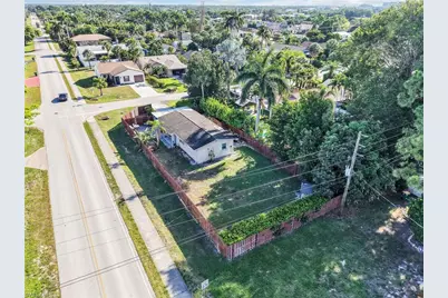 800 102nd Ave N, Naples, FL 34108 - Photo 31