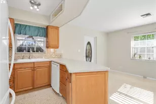 800 102nd Ave N, Naples, FL 34108 - Photo 15