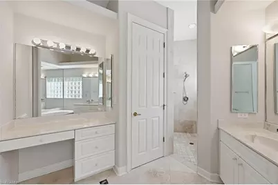 25820 Creekbend Dr, Bonita Springs, FL 34135 - Photo 17