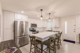 527 Broad Ave S, Naples, FL 34102 - Photo 9