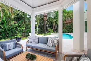 2363 Crayton Rd, Naples, FL 34103 - Photo 9