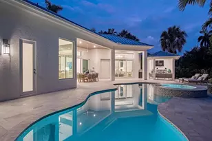 2363 Crayton Rd, Naples, FL 34103 - Photo 7
