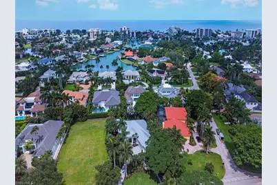 2363 Crayton Rd, Naples, FL 34103 - Photo 29