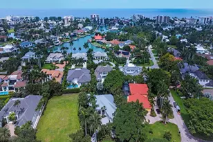 2363 Crayton Rd, Naples, FL 34103 - Photo 29