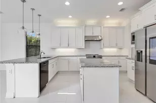 10008 Chesapeake Bay Dr, Fort Myers, FL 33913 - Photo 13