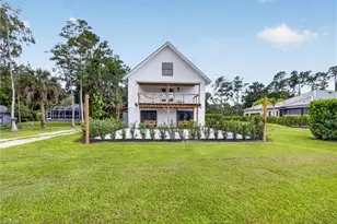 5191 Coral Wood Dr, Naples, FL 34119 - Photo 3